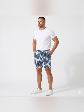NWT Men's 34 Navy Leaf Pattern Board Shorts